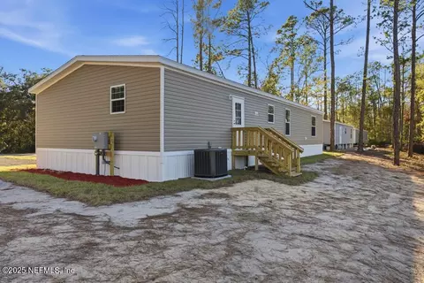 156 Wallace St, Interlachen, FL 32148 photo 4