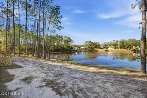 156 Wallace St, Interlachen, FL 32148 photo 6