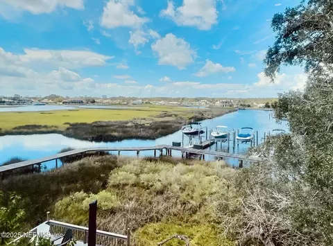 3360 Lighthouse Point Ln, Jacksonville, FL 32250