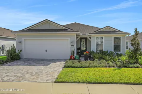 10947 Town View Dr, Jacksonville, FL 32256