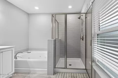 Bath - 97564 Albatross Dr, Yulee, FL 32097 photo 1 of 3