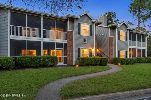 10000 Gate Pkwy #613, Jacksonville, FL 32246