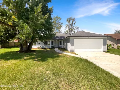 2058 Manucy Ct, Middleburg, FL 32068