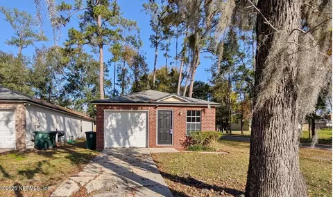 8179 Woods Ave, Jacksonville, FL 32216