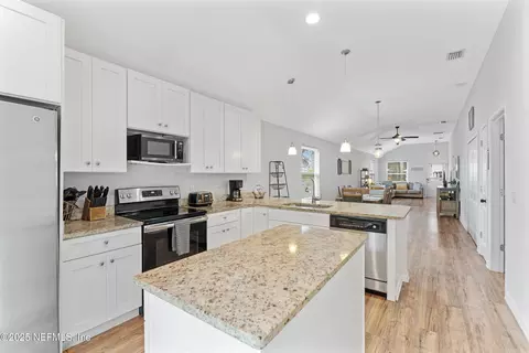 2 Poinciana Cove Rd, Saint Augustine, FL 32084