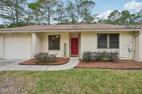 3325 Excalibur Way, Jacksonville, FL 32223