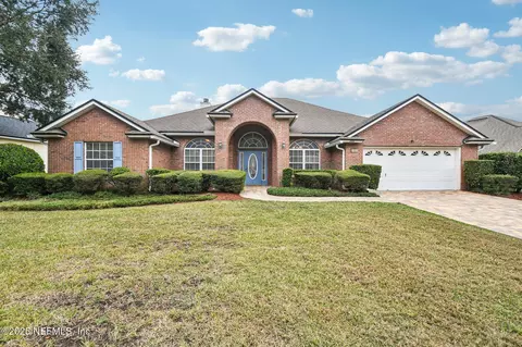 733 Wakemont Dr, Orange Park, FL 32065