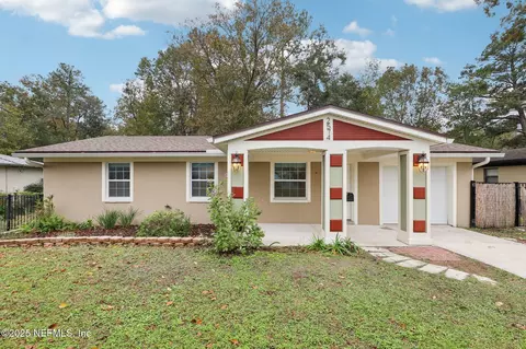 2574 Lofberg Dr, Jacksonville, FL 32216