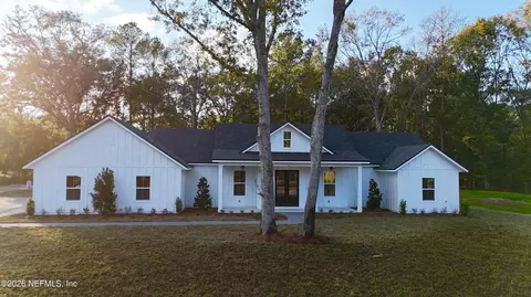 5661 Irvin St, Macclenny, FL 32063