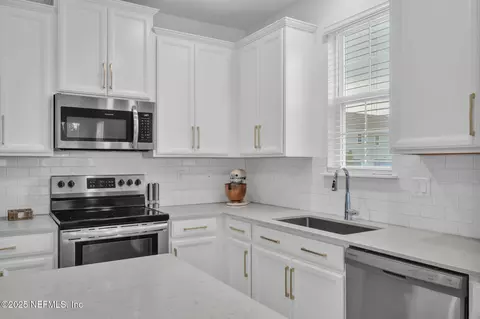 Kitchen - 104 Tyson Ct, Saint Augustine, FL 32092 photo 3 of 3