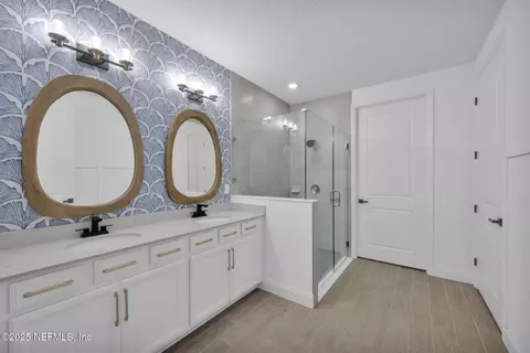Bath - 104 Tyson Ct, Saint Augustine, FL 32092 photo 1 of 3
