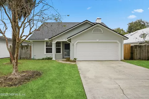 811 14th Ave S, Jacksonville Beach, FL 32250