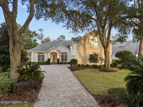 1453 Harrington Park Dr, Jacksonville, FL 32225