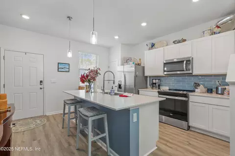 Kitchen - 75 Crisanto Rd, Saint Augustine, FL 32084 photo 2 of 4