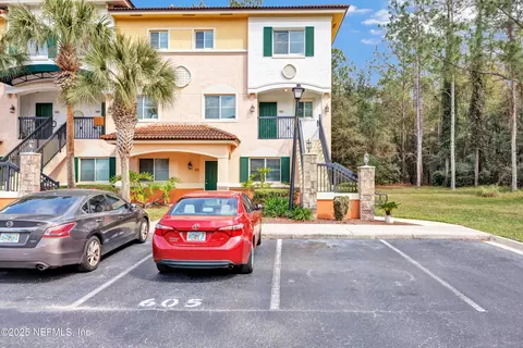 9745 Touchton Rd #630, Jacksonville, FL 32246