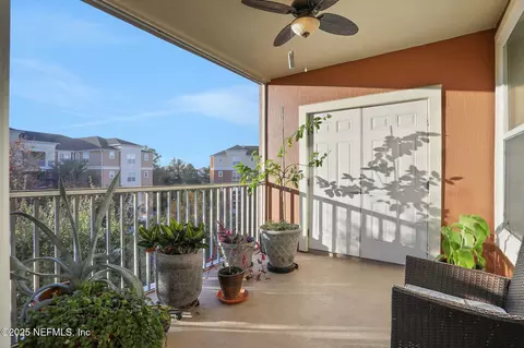 4480 Deerwood Lake Pkwy #641, Jacksonville, FL 32216