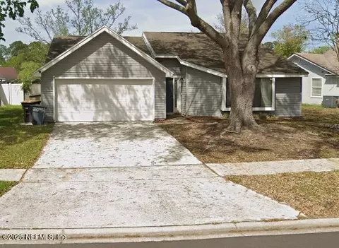7274 Eagles Perch Dr, Jacksonville, FL 32244