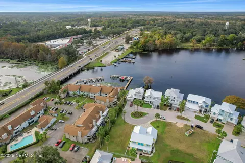 117 Yacht Club Pt, Green Cove Springs, FL 32043