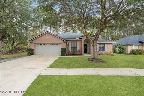 573 Misty Morning Ct, Jacksonville, FL 32218