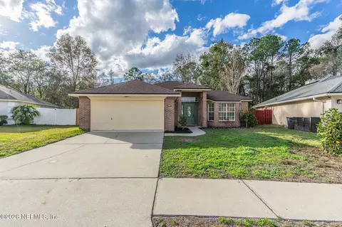 7052 Shady Pine St W, Jacksonville, FL 32244