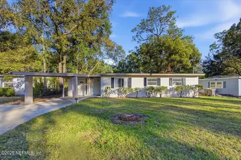 909 La Marche Dr, Jacksonville, FL 32205