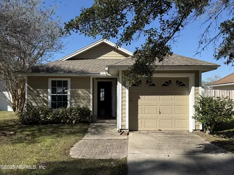 8114 Coatbridge Ln E, Jacksonville, FL 32244