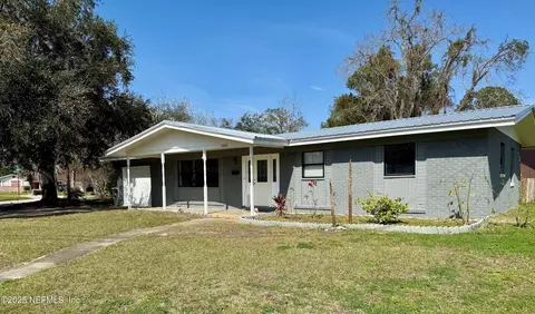 5445 Glorianne Dr, Jacksonville, FL 32207
