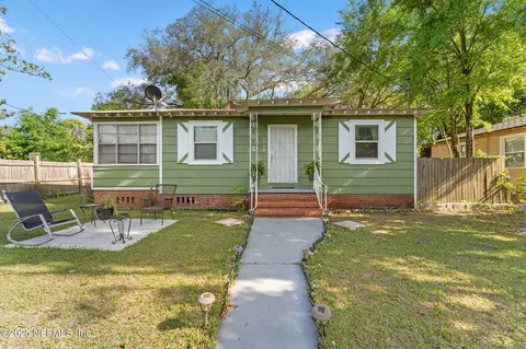 1204 N North Shore Dr, Jacksonville, FL 32208