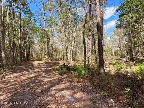 37125 Anna Marie Ln, Hilliard, FL 32046