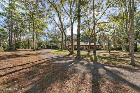 7703 E Yellow Pine Cir, Glen Saint Mary, FL 32040