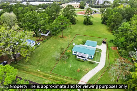 14513 W Duval Pl W, Jacksonville, FL 32218
