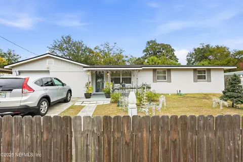 7047 Delisle Dr, Jacksonville, FL 32244