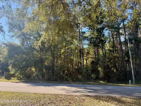 126 Ramsey Dr, Grandin, FL 32138