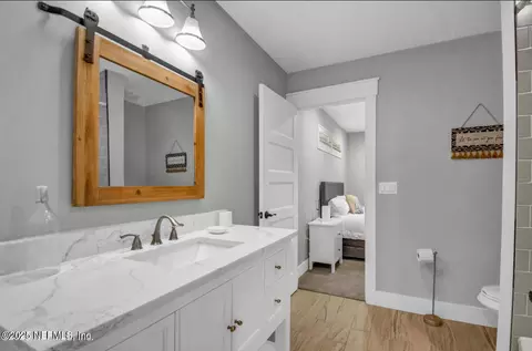 Bath - 88 Lincoln St, Saint Augustine, FL 32084 photo 3 of 5