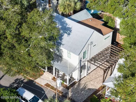 Exterior - 88 Lincoln St, Saint Augustine, FL 32084 photo 9 of 9