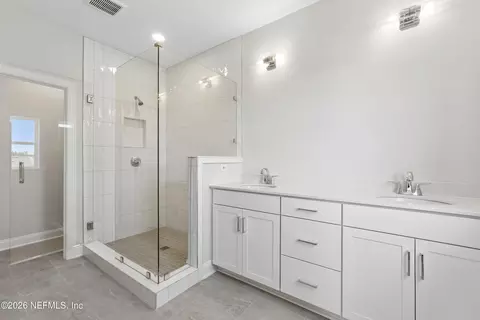 Bath - 331 Bedford Ter #119, Saint Augustine, FL 32092 photo 5 of 5