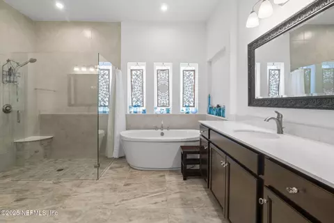 Bath - 63 Braddock Ct, Saint Augustine, FL 32092 photo 2 of 7