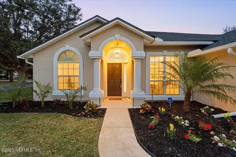 548 E Silverthorn Ln, Ponte Vedra, FL 32081