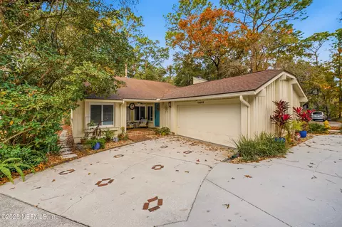 12202 Spiney Ridge Dr S, Jacksonville, FL 32225