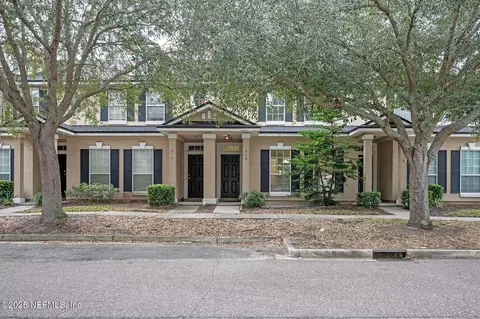512 Hopewell Dr, Orange Park, FL 32073