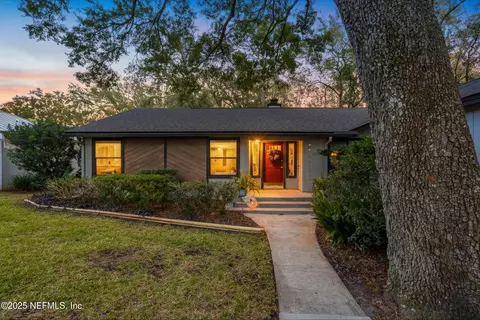 11727 Greenland Oaks Dr, Jacksonville, FL 32258