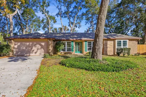 3225 Trophy Pl, Jacksonville, FL 32225