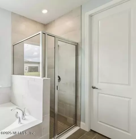 Bath - 142 Whitmore Dr, Saint Augustine, FL 32092 photo 1 of 1