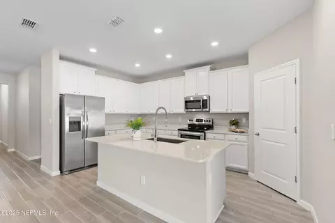 6767 Evening Dusk Dr, Jacksonville, FL 32244