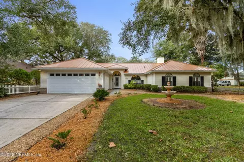2265 Captain Kidd Dr, Fernandina Beach, FL 32034