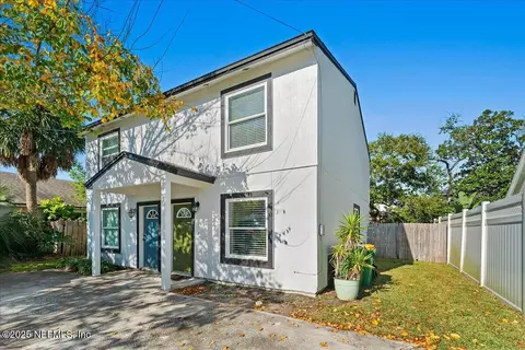 555 7th Ave S, Jacksonville Beach, FL 32250