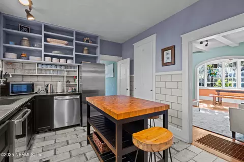 Kitchen - 8 Park Ave, Saint Augustine, FL 32084 photo 2 of 4