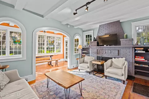 Living - 8 Park Ave, Saint Augustine, FL 32084 photo 3 of 4