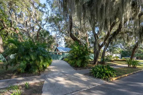 Exterior - 8 Park Ave, Saint Augustine, FL 32084 photo 2 of 13