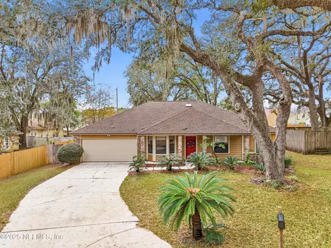 8548 Cross Timbers Dr W, Jacksonville, FL 32244
